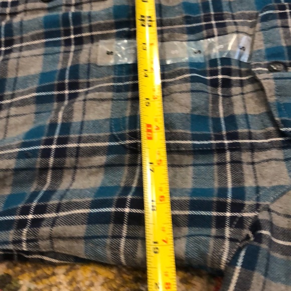 Flannel button down - Picture 4 of 4